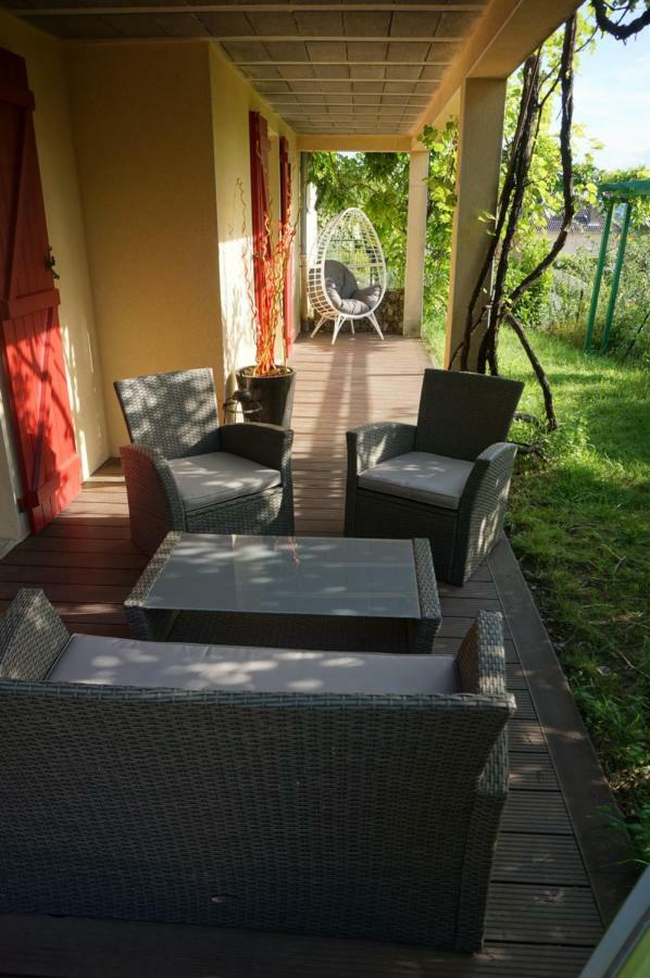 Le Balcon Villa Dallet Exterior photo